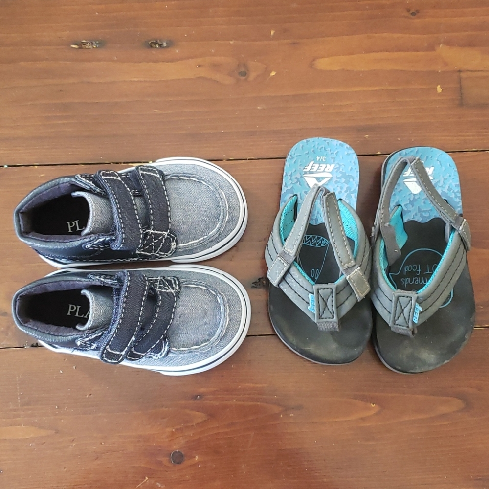 2 pairs INFANT size 4